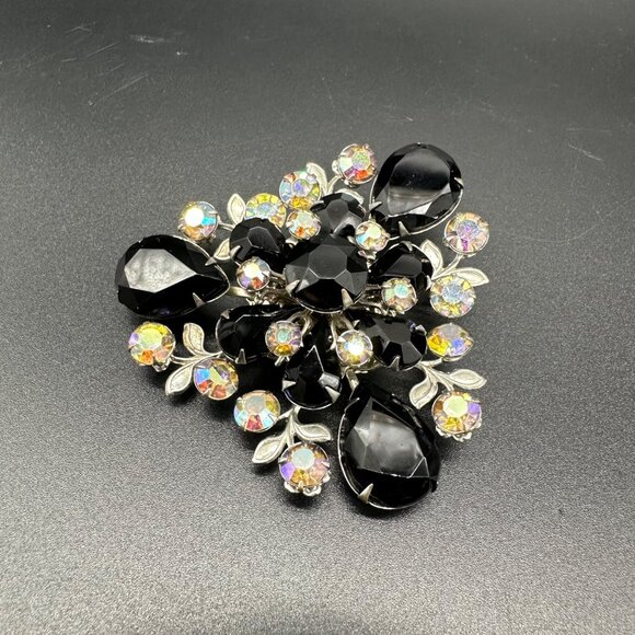 Vintage Brooch Pin Black Aurora Borealis Rhinestones Triangle Statement READ - Picture 1 of 12